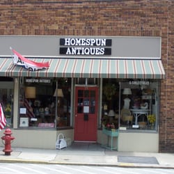 Homespun Cottage Antiques & Collectibles - The front of the store after the make over by Main Street matters & our landlord Nigrelli's Jewlery.