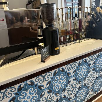 Awoo Coffee - Coffee & Tea Near Me - Greensboro, North Carolina