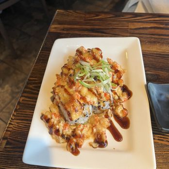 Takumi Sushi - Baked BABY LOBSTER(CRAWFISH) ROLL - Japanese Near Me - Costa Mesa, California