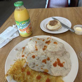 Brighter Day Cafe - Biscuits and gravy & hashbrowns & English muffin - Breakfast & Brunch Near Me - Suffolk, Virginia