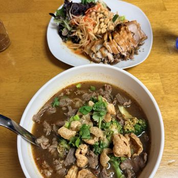 Yu De Thai Restaurant - Thai Beef Soup Papaya Salad with crispy pork belly - Thai Near Me - Sparks, Nevada Yu De Thai Restaurant - Thai Beef Soup Papaya Salad with crispy pork belly - Thai Near Me - Sparks, Nevada