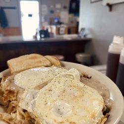Vicki's Cozy Cafe - Dumpster Plate