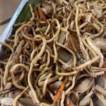 Wah Hen Chinese Restaurant - Chicken lo mein - Chinese Near Me - Hialeah, Florida Wah Hen Chinese Restaurant - Chicken lo mein - Chinese Near Me - Hialeah, Florida