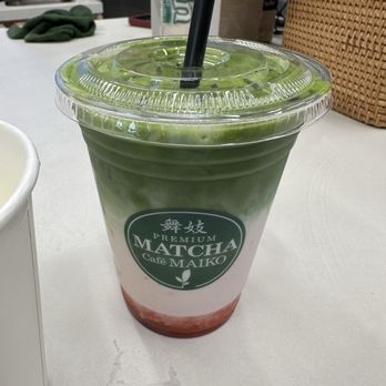 Matcha Cafe Maiko - Strawberry matcha - Coffee & Tea Near Me - New York, New York