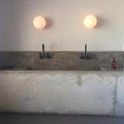 Nordburger - No need to duck to the loo just to wash hands! Sink near the exit!