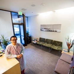Bexter Yang, DDS MS - Prior to starting his Endodontic dental office, Dr. Yang practiced as a general dentist. Now, he regularly teaches Endodontics at UCSF.