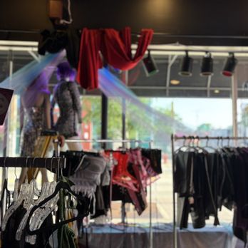 Noir Leather - Leather Goods Near Me - Royal Oak, Michigan Noir Leather - Leather Goods Near Me - Royal Oak, Michigan
