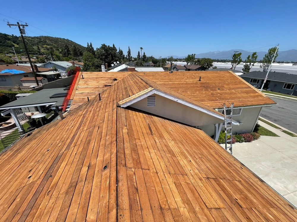 Slide of Tru Roofing