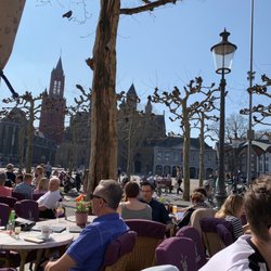 Restaurant Grandcafé Momus - Outside seating on the town square