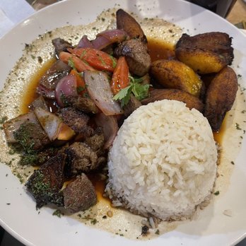 El Gaucho Inca - Lomo Saltado - Peruvian Near Me - Fort Myers, Florida