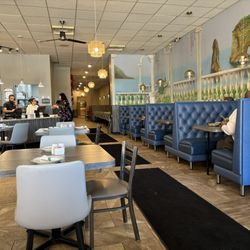 Alloush Grill - View from table - dining area