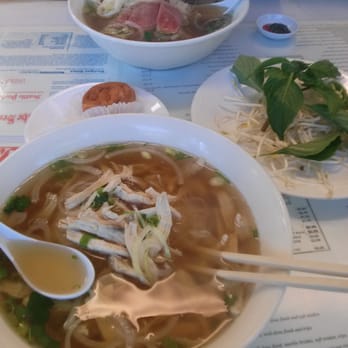 Pho Than Brothers - Chicken pho and beef pho with creamy bread - Vietnamese Near Me - Seattle, Washington