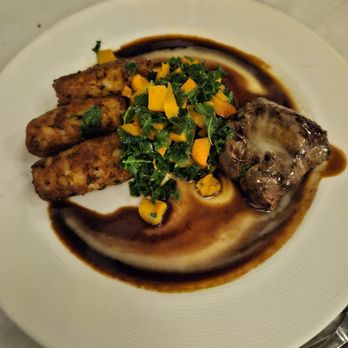 Hoq Restaurant - Steak-above average. - New American Near Me - Des Moines, Iowa