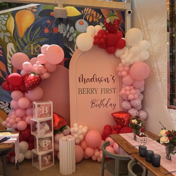 Glow Balloon Design - Balloon Services Near Me