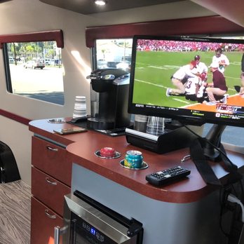 Mobile Hair Pros - Saturday college football! - Barbers Near Me Mobile Hair Pros - Saturday college football! - Barbers Near Me
