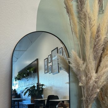 Roamer Coffee House - Coffee & Tea Near Me - Reno, Nevada