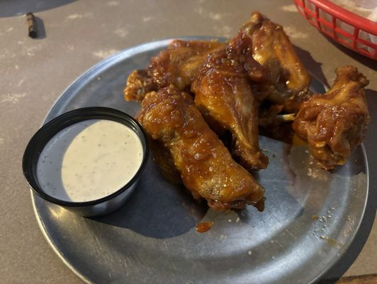 Pluckers Wing Bar by null