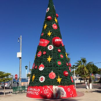 Malecón de la Paz - The Coke Christmas Tree - Landmarks & Historical Buildings Near Me