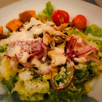 Hugo's Cellar - Salad made to your liking. - American Near Me - Las Vegas, Nevada Hugo's Cellar - Salad made to your liking. - American Near Me - Las Vegas, Nevada