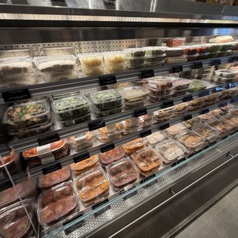 Erewhon - Grocery Near Me - Glendale, California
