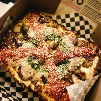 MOTO - Mr. Pig pizza - Pizza Near Me - Seattle, Washington