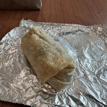 Chipotle Mexican Grill - Build Your Own Burrito - Mexican Near Me - Dubuque, Iowa