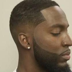 Gentlemans Choice Barbershop - Airbrushing