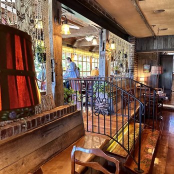 Yellow Deli - Inside upstairs - Coffee & Tea Near Me - Chattanooga, Tennessee