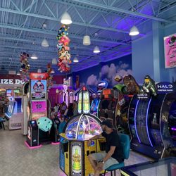 LuLu's Beach Arcade and Ropes Course