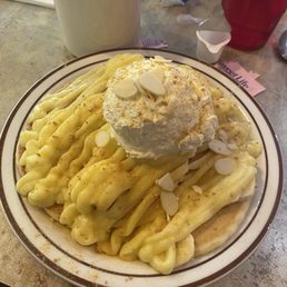 Banana cream pie short stack Banana cream pie short stack