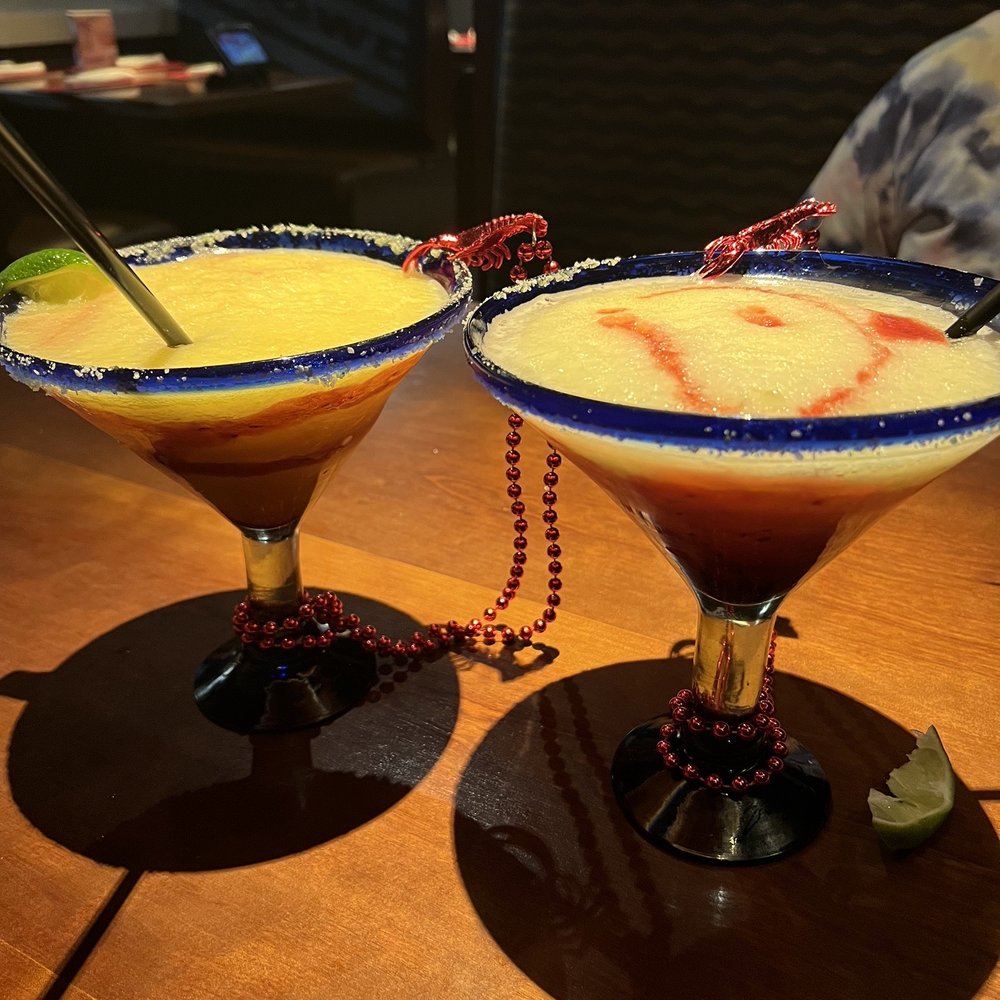 Red Lobster - Berry Sunset & Passion Fruit Lobsteritas - Seafood Near Me - Matthews, North Carolina Red Lobster - Berry Sunset & Passion Fruit Lobsteritas - Seafood Near Me - Matthews, North Carolina