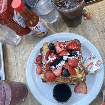 Fratelli Cafe - Brioche French Toast - Coffee & Tea Near Me - Los Angeles, California