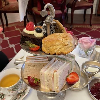 The Drawing Room - Tea bites - Tea Rooms Near Me - Niagara-on-the-Lake, Ontario The Drawing Room - Tea bites - Tea Rooms Near Me - Niagara-on-the-Lake, Ontario