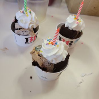 Baskin-Robbins - Ice Cream & Frozen Yogurt Near Me - Tustin, California