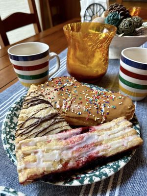 Hot Lava Bakery by null