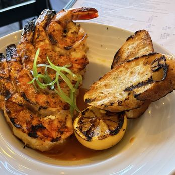 Triana - Gambias al ajillo - Tapas/Small Plates Near Me - Albuquerque, New Mexico