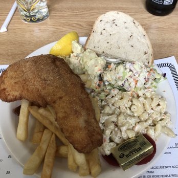 R Bar & Grill - Bar & grill restaurant in Buffalo, NY