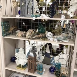 Beall's Outlet - Random