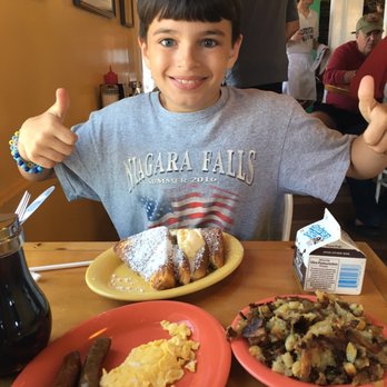 Bob's Grill - Diners Near Me - Kill Devil Hills, North Carolina