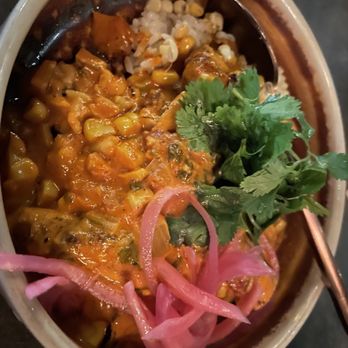 Palette 22 - BUTTER CHICKEN TIKKA MASALA - Bars Near Me - Arlington, Virginia Palette 22 - BUTTER CHICKEN TIKKA MASALA - Bars Near Me - Arlington, Virginia