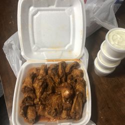 Grandpa's Pizza - Special # 2 ( two pizza and 25 wings) mild wings extra crispy , very tasty.