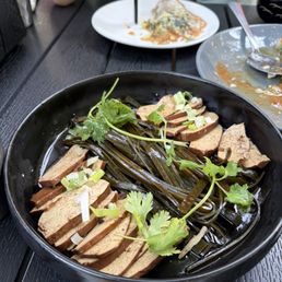 Simmered seaweed and dried bean curb