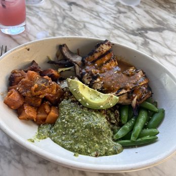 True Food Kitchen - Ancient grains bowl - New American Near Me - Austin, Texas True Food Kitchen - Ancient grains bowl - New American Near Me - Austin, Texas