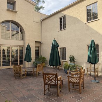 Starbucks - Outdoor patio seating - Coffee & Tea Near Me - Burbank, California