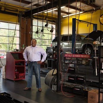 Kwik Kar Lube & Tune - Thomas Owner, Kwik Kar shop manager - Auto Repair Near Me - Nashville, Tennessee Kwik Kar Lube & Tune - Thomas Owner, Kwik Kar shop manager - Auto Repair Near Me - Nashville, Tennessee