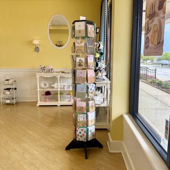 Nothing Bundt Cakes - Lovely interior - Bakeries Near Me - Saint Peters, Missouri Nothing Bundt Cakes - Lovely interior - Bakeries Near Me - Saint Peters, Missouri