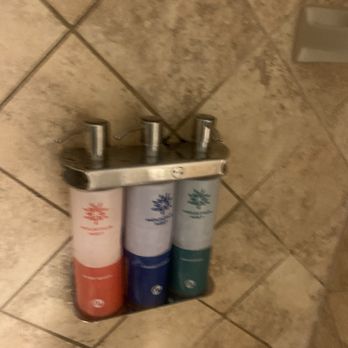 Camelback Resort - The body wash was empty!! How is this not checked before bringing in a new guest - Resorts Near Me - Tannersville, Pennsylvania Camelback Resort - The body wash was empty!! How is this not checked before bringing in a new guest - Resorts Near Me - Tannersville, Pennsylvania