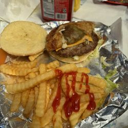 Pilar Yacht Club Cafe