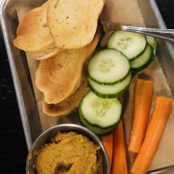 Apponaug Brewing Company - Yummy Hummus - Brewpubs Near Me - Warwick, Rhode Island