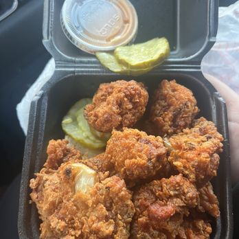 Dave's Hot Chicken - 10 pc. Cauliflower Tender Bites - Chicken Shop Near Me - Orland Park, Illinois Dave's Hot Chicken - 10 pc. Cauliflower Tender Bites - Chicken Shop Near Me - Orland Park, Illinois